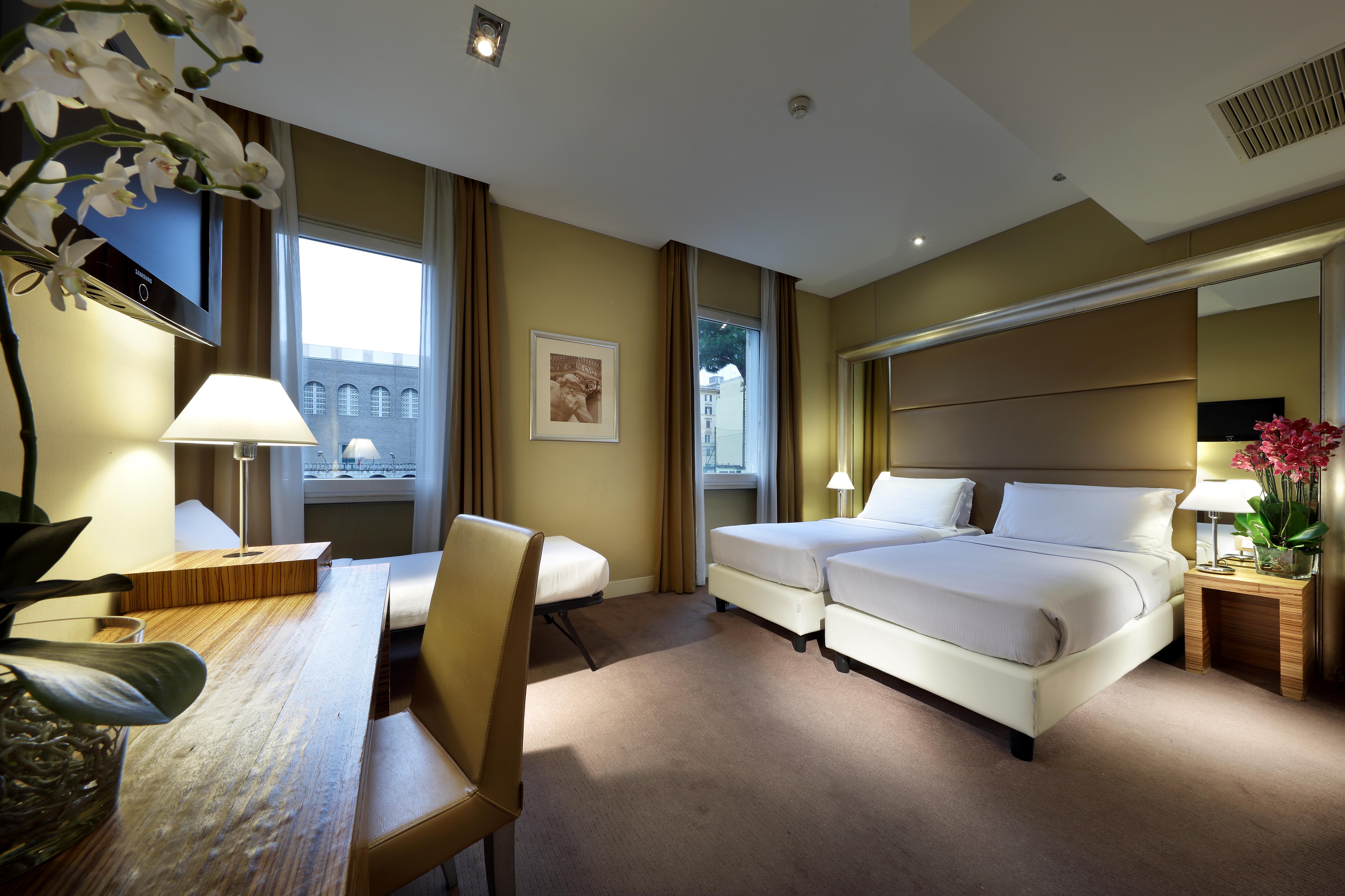 Mercure Roma Centro Saint John — Photos 2